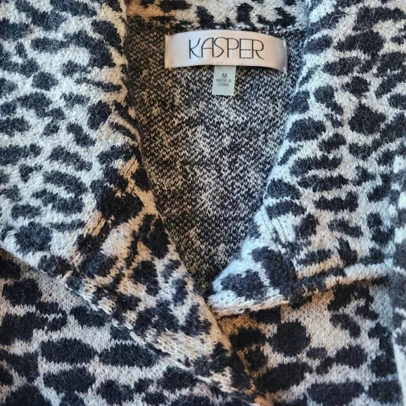 Kasper 100% Wool Jacket Black & Gray Animal Print Button Long Sleeve Size Medium - Picture 4 of 9
